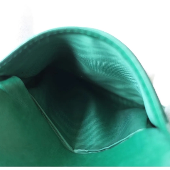 Chanel CC RARE EMERALD GREEN Timeless wallet with chain WOC - Picture 9 of 15